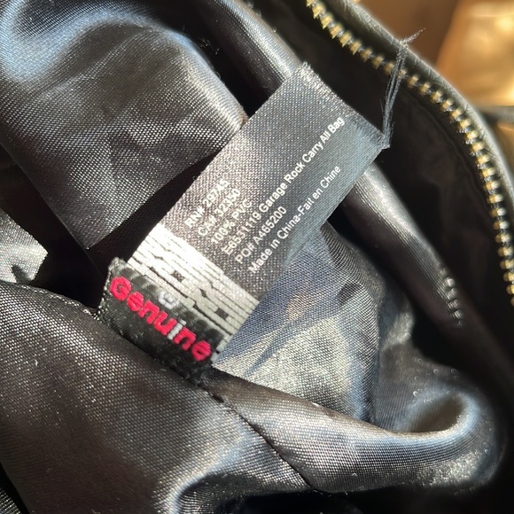 Volcom Purse - Picture 4 of 4